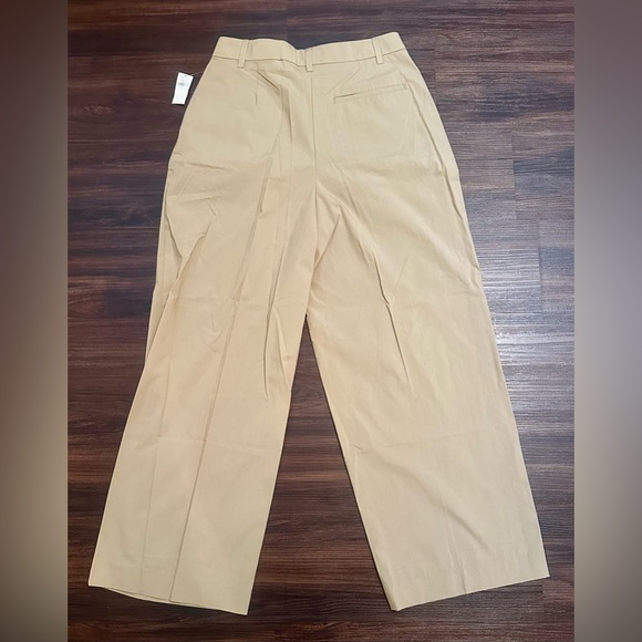 NWT Old Navy Extra High Rise Wide Leg Khaki Pants- Size 6 - Picture 3 of 7